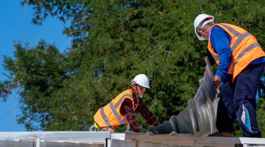 Professional residential roofers in Blevins, AR